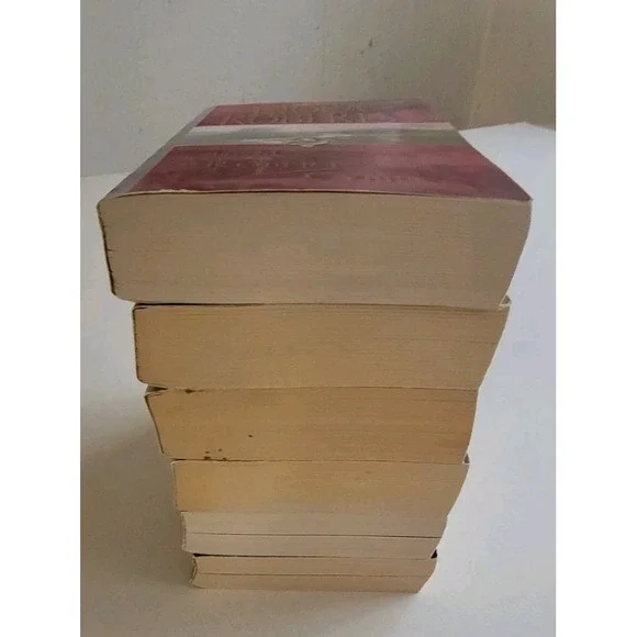 Nora Roberts Book Lot 6 Paperback Books Groom's,‎ Bride's, Rivers End, Mixed Lot - Picture 5 of 6